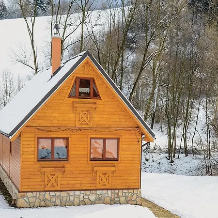 Three-bedroom Holiday In * دولني كوبين