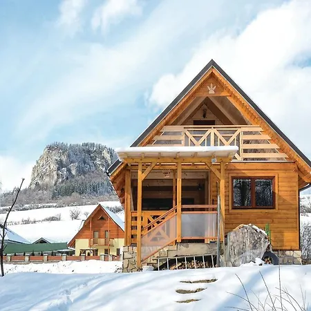 Three-bedroom Holiday In