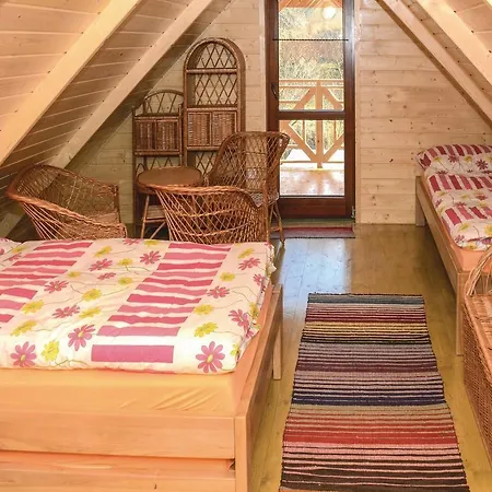 Three-bedroom Holiday In بيت للعطل