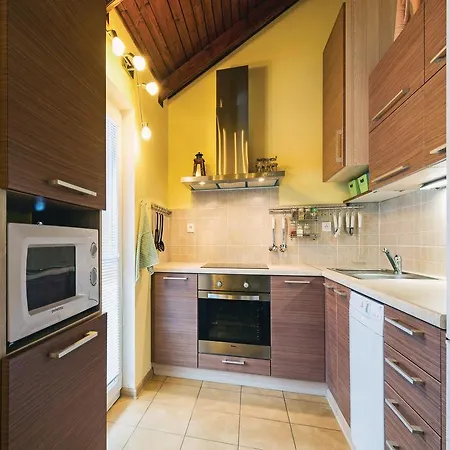 Three-bedroom Holiday In